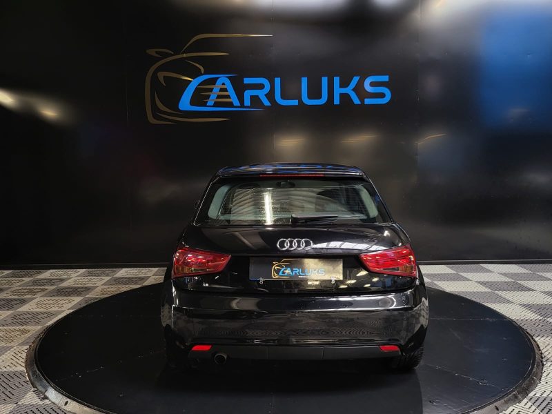 AUDI A1 1.6 TDI 90cv AMBIENTE / AIDE AU PARKING AR+BLUETOOTH+FEUX AUTO/