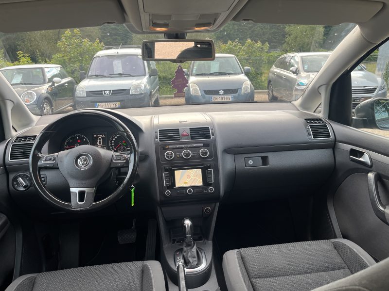 VOLKSWAGEN TOURAN 2013