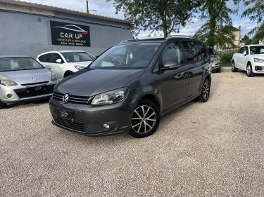 VOLKSWAGEN TOURAN 2013