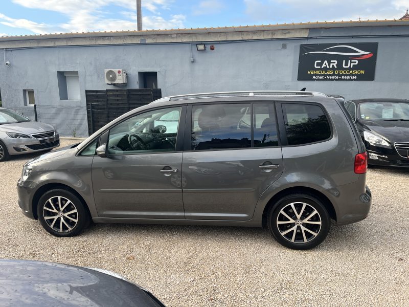 VOLKSWAGEN TOURAN 2013