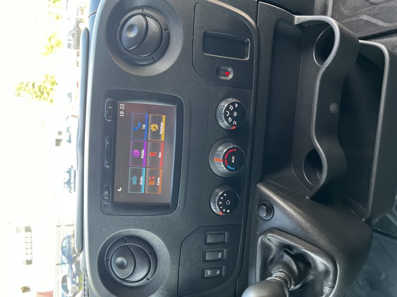 RENAULT MASTER III Fourgon 2019