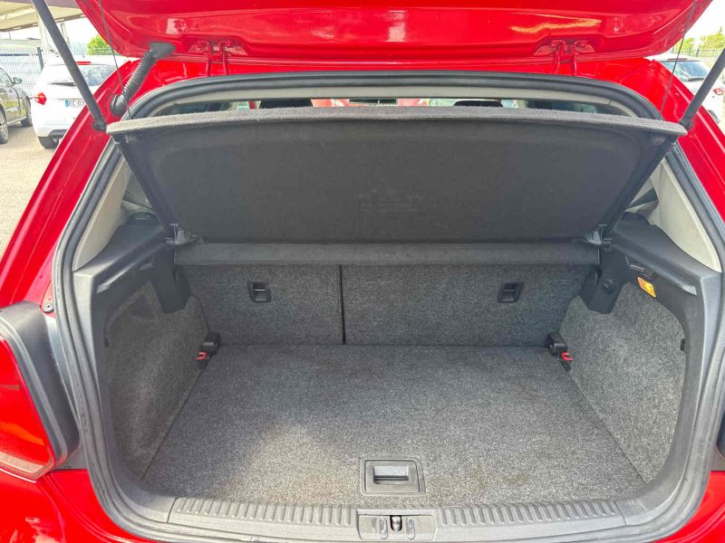 VOLKSWAGEN POLO V 2010