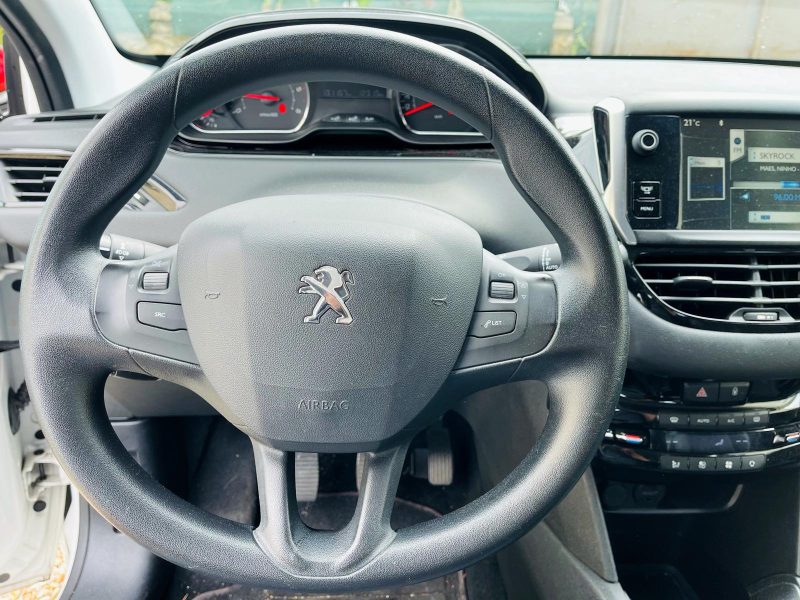 PEUGEOT 208 I 2014