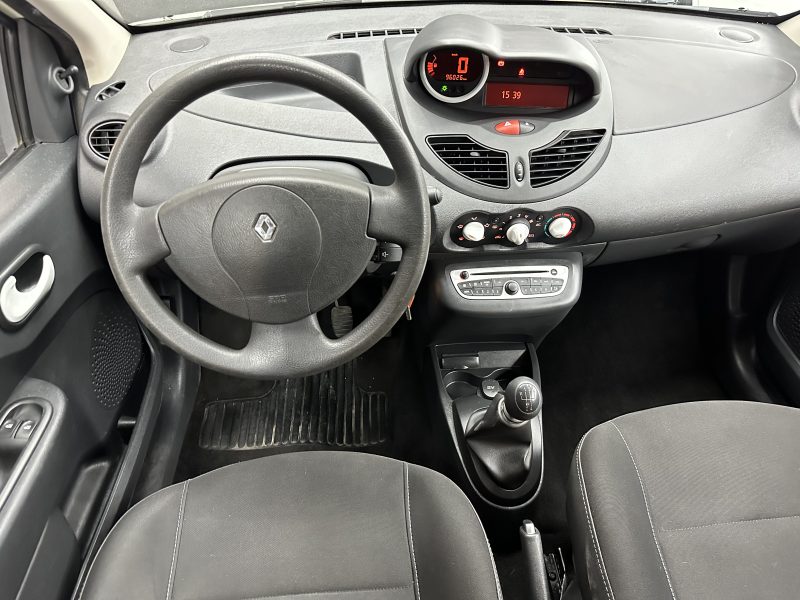 RENAULT TWINGO II 2011