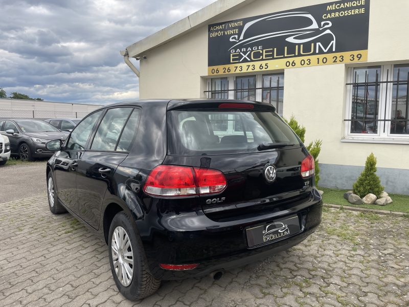 VOLKSWAGEN GOLF 2010