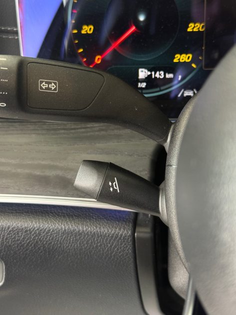 MERCEDES Classe E 300de 194ch + 122ch Avantgarde Line 9g-Tronic 12500 kms - 1ER MAIN