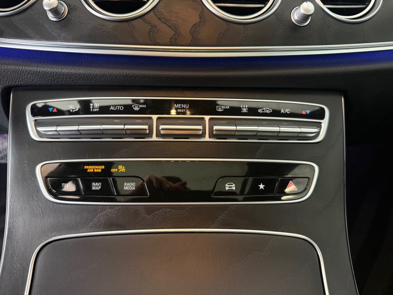 MERCEDES Classe E 300de 194ch + 122ch Avantgarde Line 9g-Tronic 12500 kms - 1ER MAIN