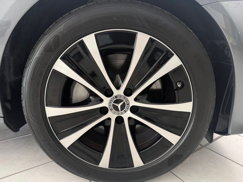 MERCEDES Classe E 300de 194ch + 122ch Avantgarde Line 9g-Tronic 12500 kms - 1ER MAIN