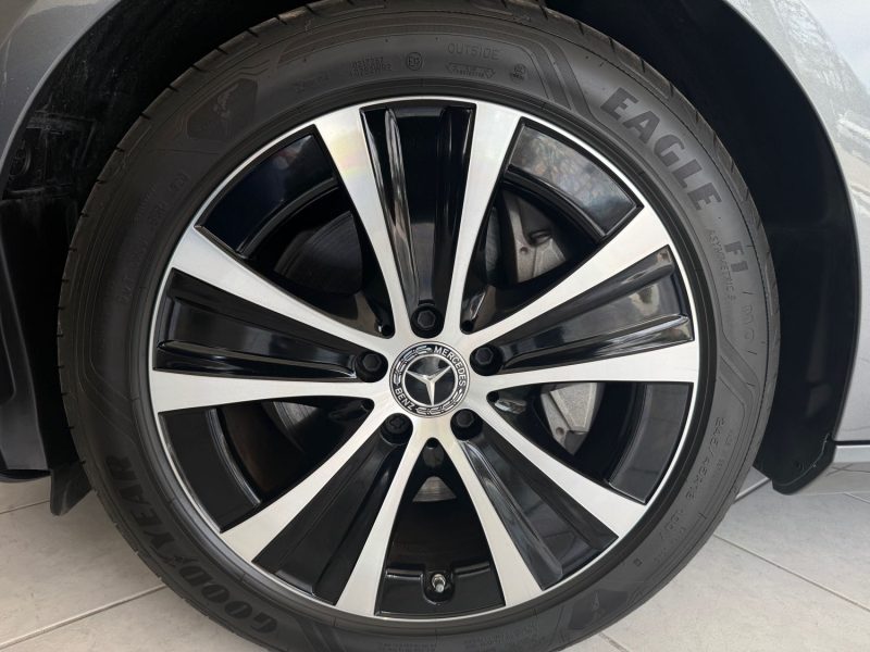 MERCEDES Classe E 300de 194ch + 122ch Avantgarde Line 9g-Tronic 12500 kms - 1ER MAIN