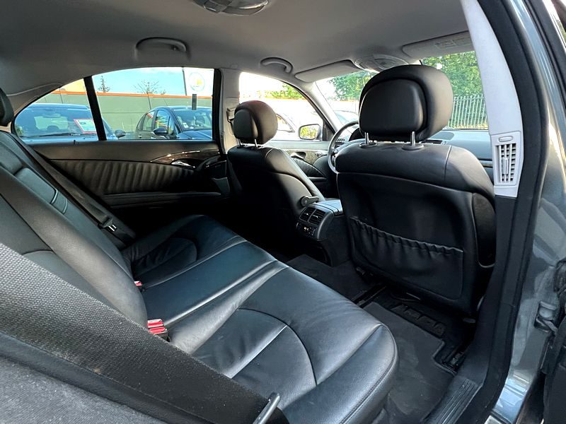 MERCEDES CLASSE E III PHASE 2 AVANTGARDE 320 CDI 3.0 V6 224 Cv PREMIERE MAIN 80 700 Kms Garantie 1an