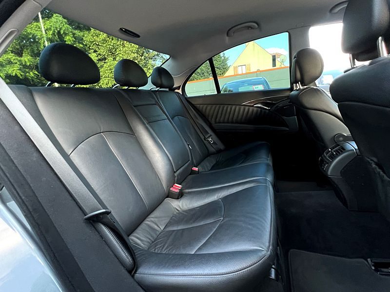 MERCEDES CLASSE E III PHASE 2 AVANTGARDE 320 CDI 3.0 V6 224 Cv PREMIERE MAIN 80 700 Kms Garantie 1an