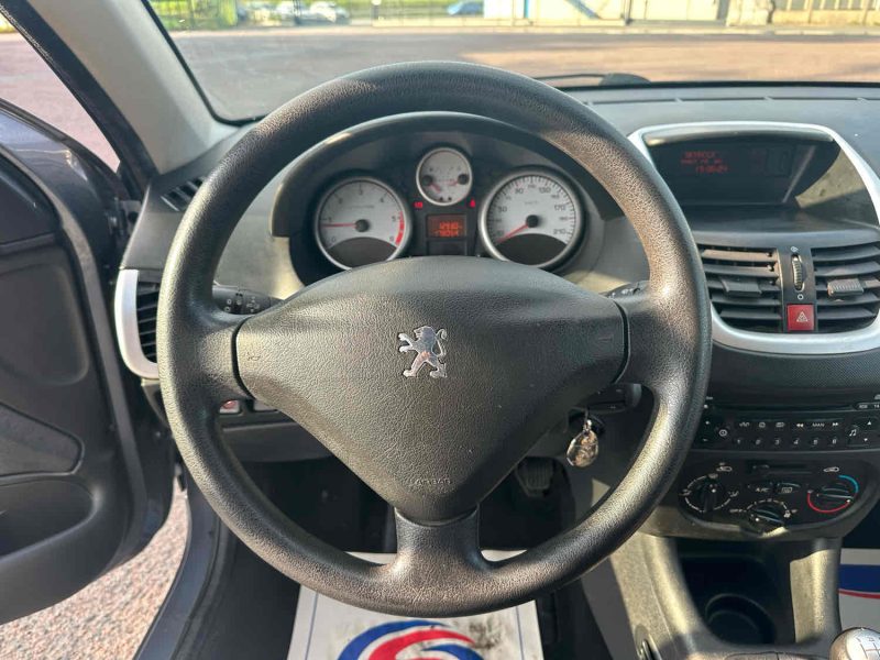 PEUGEOT 206+ 1.4 HDI 70CH BLUE LION TRENDY 5P CLIM