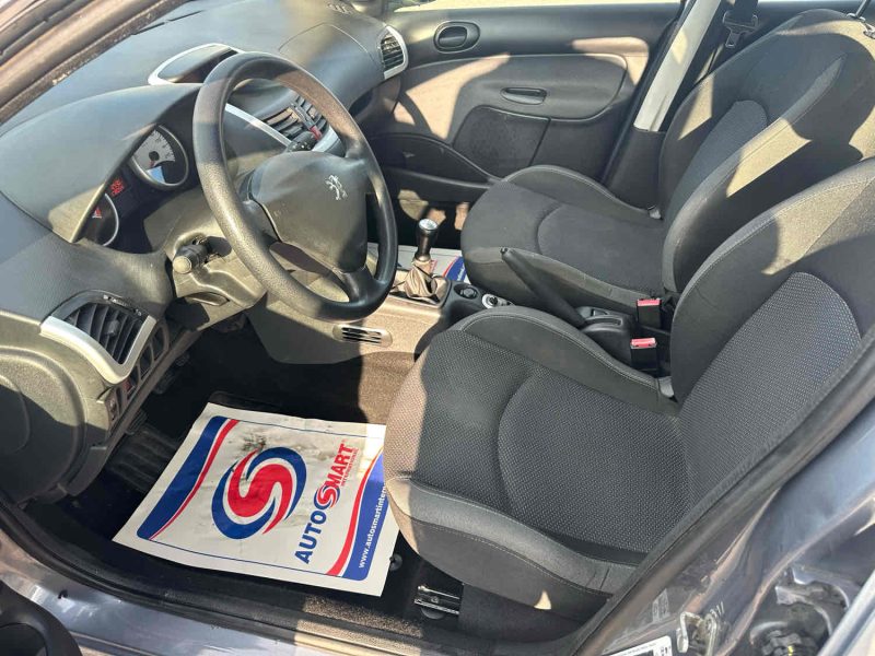 PEUGEOT 206+ 1.4 HDI 70CH BLUE LION TRENDY 5P CLIM