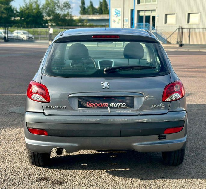 PEUGEOT 206+ 1.4 HDI 70CH BLUE LION TRENDY 5P CLIM