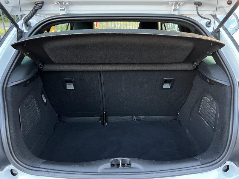 CITROEN DS3 PHASE 2 CHIC 1.2 110 PREMIERE MAIN GPS CAMERA RECUL BLUETOOTH CRIT AIR 1 - GARANTE 1 AN