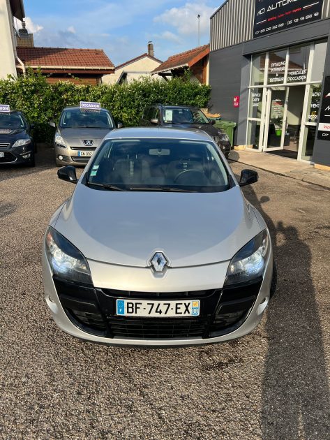 RENAULT MEGANE III coupé 1.5dci 