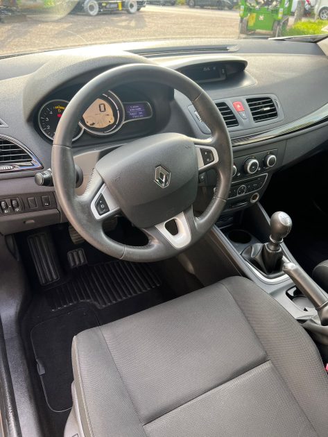 RENAULT MEGANE III coupé 1.5dci 