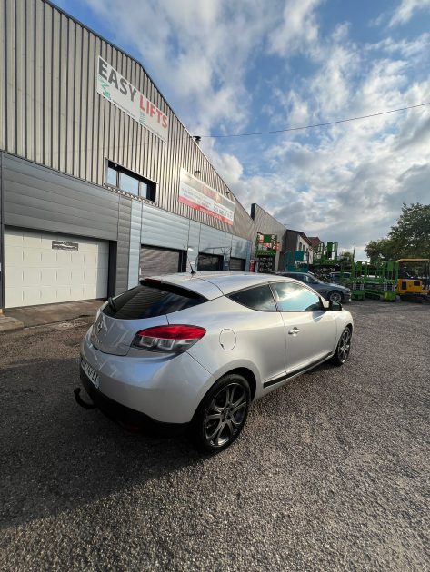 RENAULT MEGANE III coupé 1.5dci 