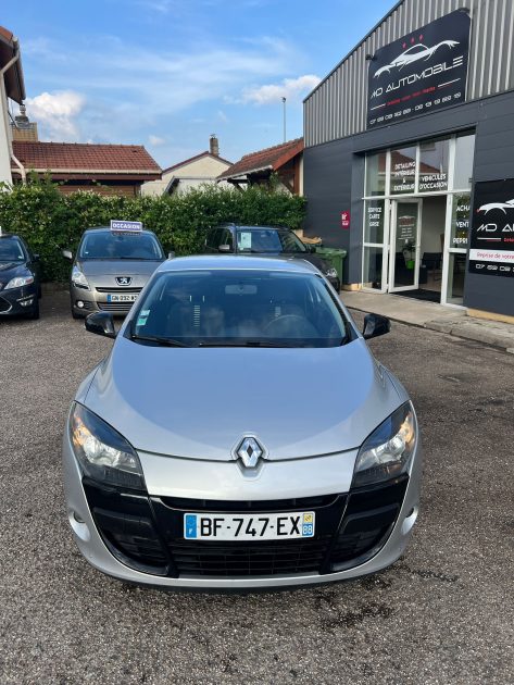 RENAULT MEGANE III coupé 1.5dci 