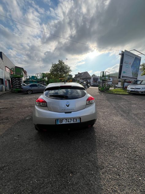 RENAULT MEGANE III coupé 1.5dci 