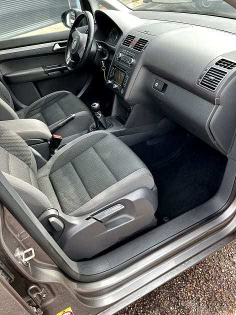 Volkswagen  Touran 1.2 tsi 7 places 2010