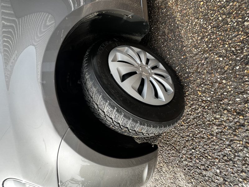 Volkswagen  Touran 1.2 tsi 7 places 2010