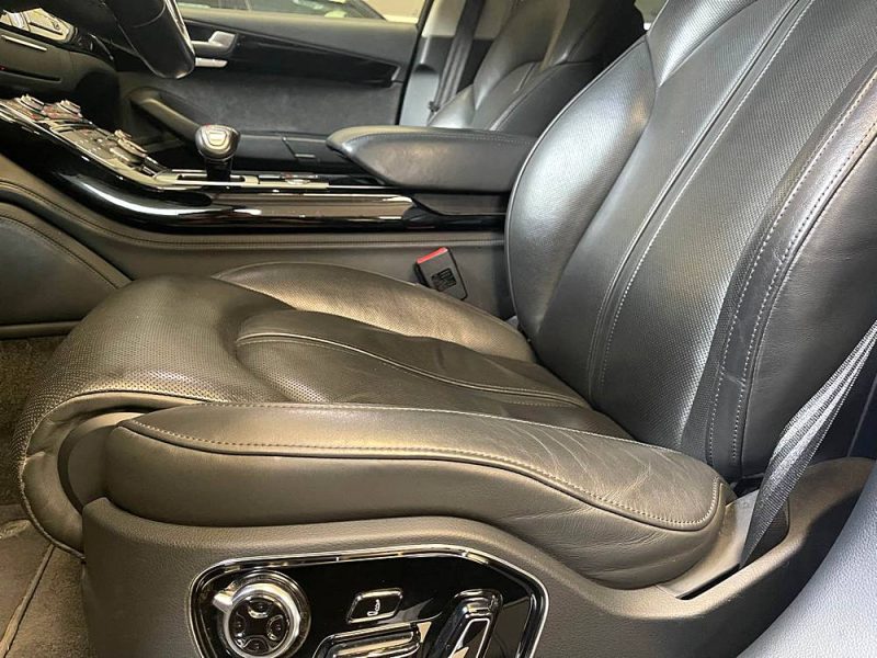 AUDI A8 3.0 V6 TDI CLEAN DIESEL QUATTRO 258ch AVUS EXTENTED GARANTIE 12 MOIS, HISTORIQUE COMPLET
