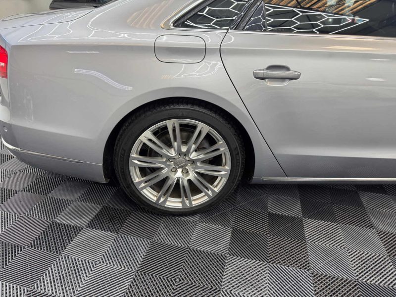 AUDI A8 3.0 V6 TDI CLEAN DIESEL QUATTRO 258ch AVUS EXTENTED GARANTIE 12 MOIS, HISTORIQUE COMPLET
