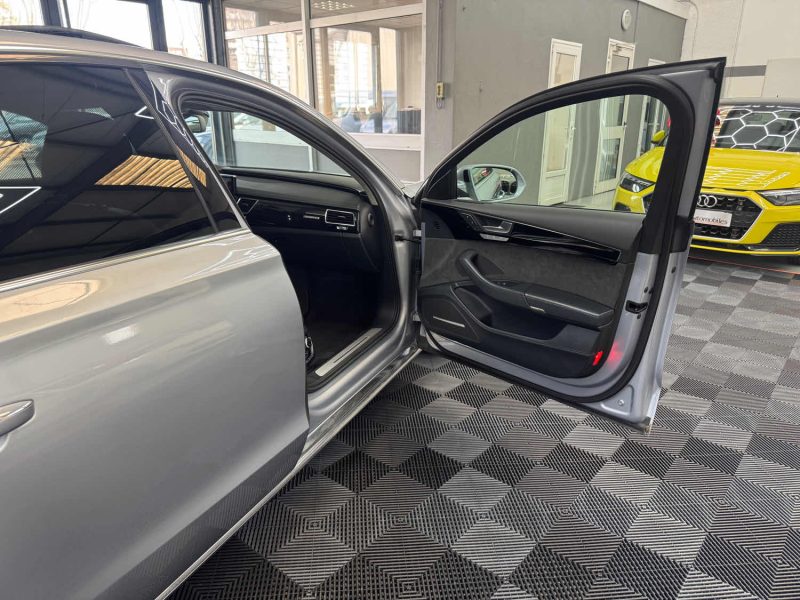AUDI A8 3.0 V6 TDI CLEAN DIESEL QUATTRO 258ch AVUS EXTENTED GARANTIE 12 MOIS, HISTORIQUE COMPLET