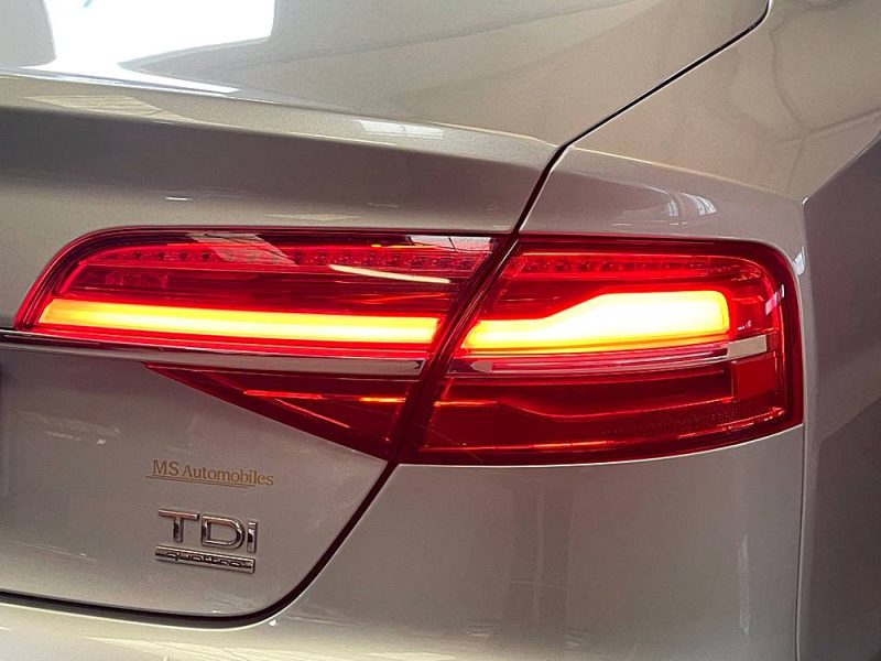 AUDI A8 3.0 V6 TDI CLEAN DIESEL QUATTRO 258ch AVUS EXTENTED GARANTIE 12 MOIS, HISTORIQUE COMPLET