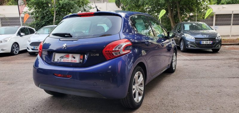 Peugeot 208 1.2l 82 cv Allure, *Crit'Air 1*,  *Feux LED*, *GPS*