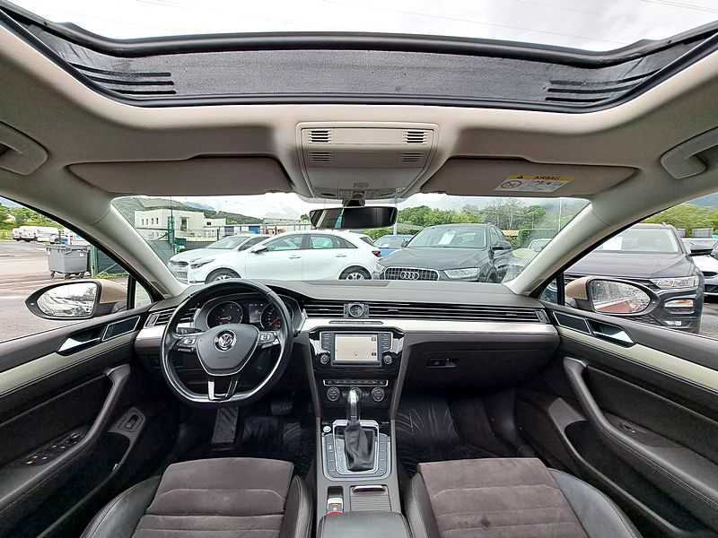 VOLKSWAGEN PASSAT B8  2015