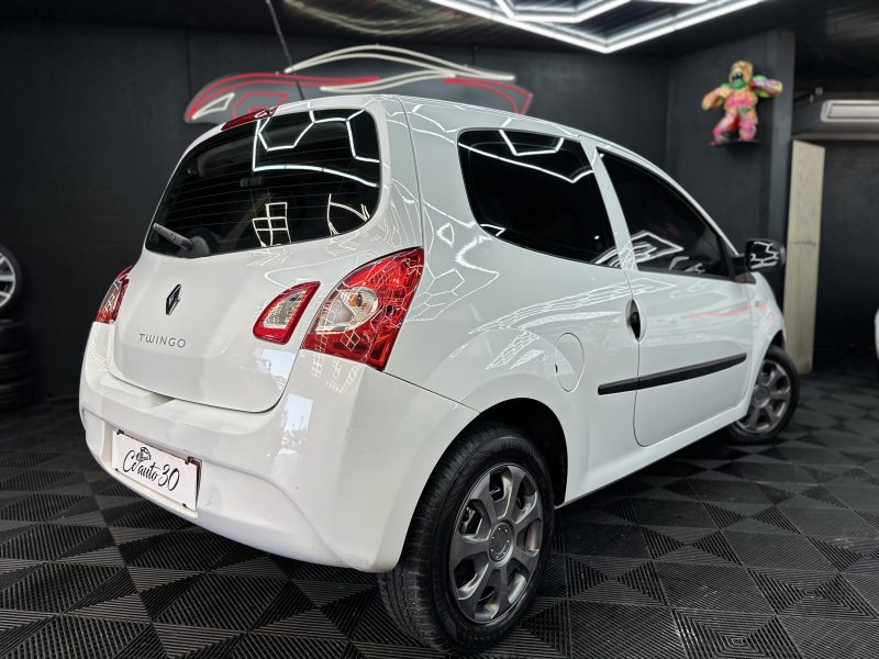 RENAULT TWINGO II 2012