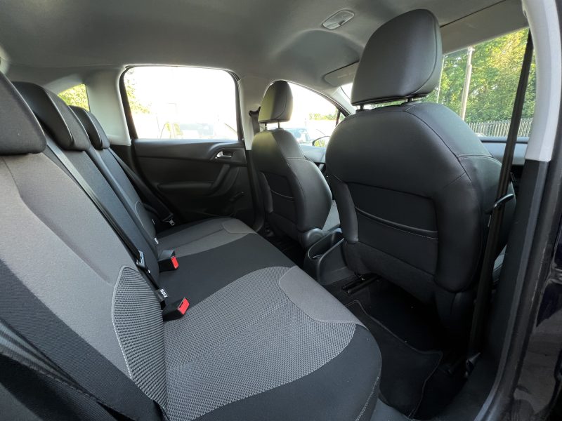 CITROEN C3 II PHASE 1.0 68 PREMIERE MAIN / CLIMATISATION REGULATEUR USB CRIT AIR 1 - GARANTIE 1 AN