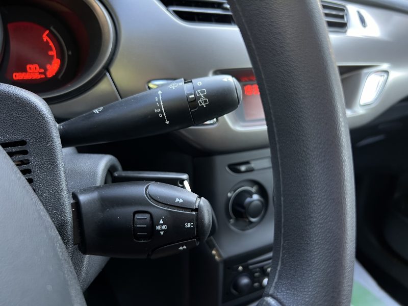 CITROEN C3 II PHASE 1.0 68 PREMIERE MAIN / CLIMATISATION REGULATEUR USB CRIT AIR 1 - GARANTIE 1 AN