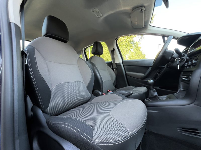 CITROEN C3 II PHASE 1.0 68 PREMIERE MAIN / CLIMATISATION REGULATEUR USB CRIT AIR 1 - GARANTIE 1 AN