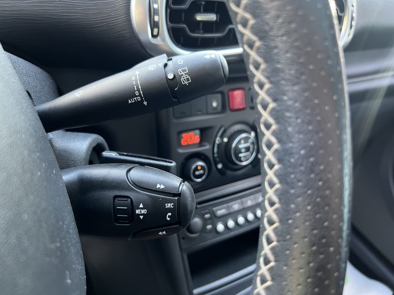 CITROEN C3 PICASSO 1.4 VTI 95 Cv TOIT PANORAMIQUE BLUETOOTH REGULATEUR CRIT AIR 1 - GARANTIE 1 AN