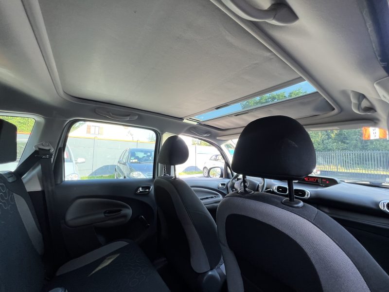 CITROEN C3 PICASSO 1.4 VTI 95 Cv TOIT PANORAMIQUE BLUETOOTH REGULATEUR CRIT AIR 1 - GARANTIE 1 AN