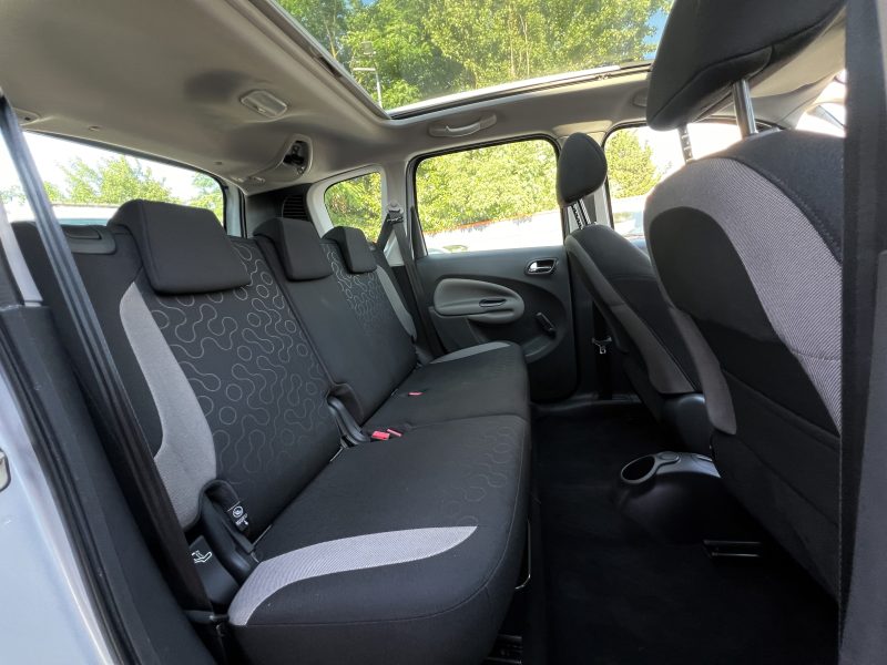 CITROEN C3 PICASSO 1.4 VTI 95 Cv TOIT PANORAMIQUE BLUETOOTH REGULATEUR CRIT AIR 1 - GARANTIE 1 AN