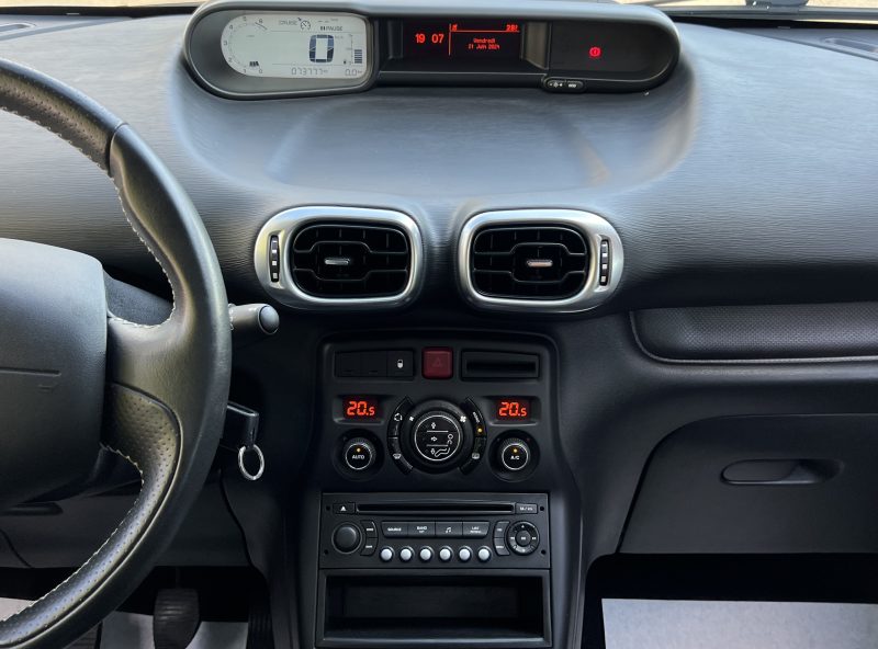 CITROEN C3 PICASSO 1.4 VTI 95 Cv TOIT PANORAMIQUE BLUETOOTH REGULATEUR CRIT AIR 1 - GARANTIE 1 AN
