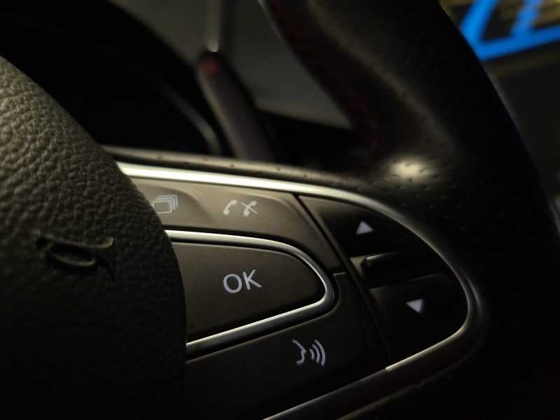 RENAULT MEGANE IV RS 280cv 1.8 EDC SUIVI COMPLET RENAULT / RS MONITOR / BVA6 / SIEGES CHAUFFANTS / L