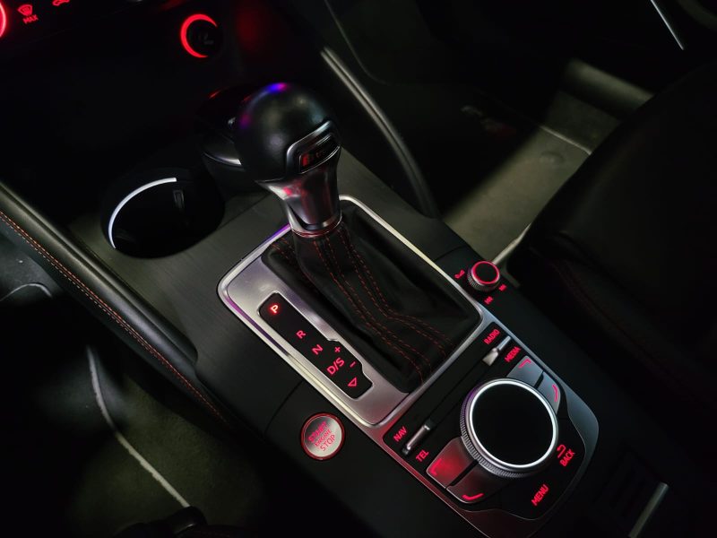 AUDI S3 Quattro S TRONIC6 300cv S LINE /COVERING+BANG&OLUFSEN+CAMERA/