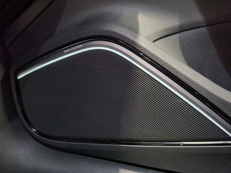 AUDI S3 Quattro S TRONIC6 300cv S LINE /COVERING+BANG&OLUFSEN+CAMERA/