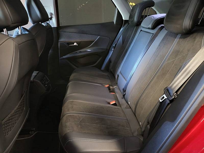 PEUGEOT 3008 1.2 PureTech 130cv EAT8 CROSSWAY / FAIBLE KILOMETRAGE / SUIVI COMPLET PEUGEOT