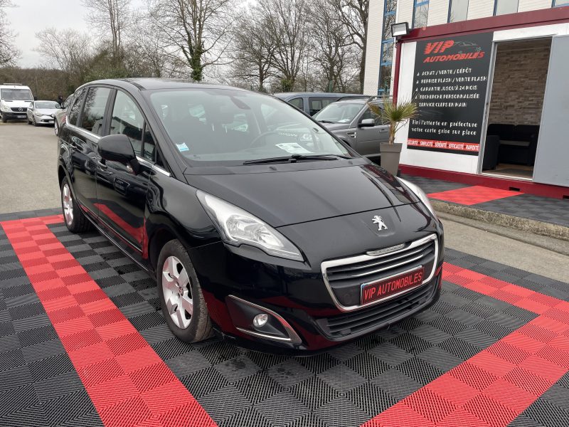 PEUGEOT 5008 2014