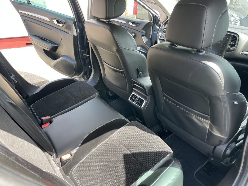 RENAULT MEGANE ESTATE 2016