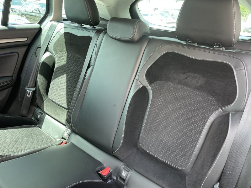 RENAULT MEGANE ESTATE 2016