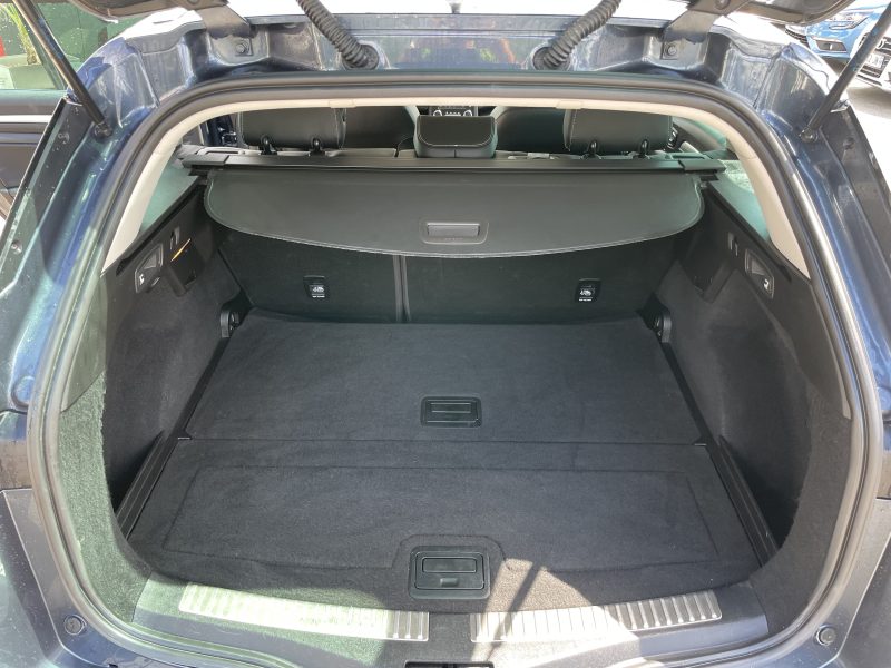 RENAULT MEGANE ESTATE 2016