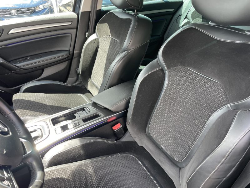 RENAULT MEGANE ESTATE 2016