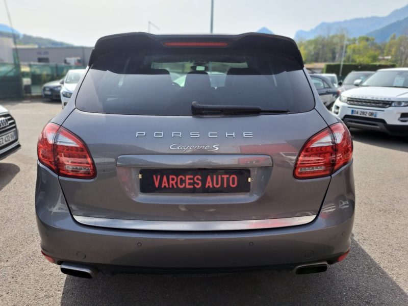 PORSCHE CAYENNE 3.0 S E-Hybrid 416Cv ENTRETIEN COMPLET Interieur full cuir chauffant electrique à me